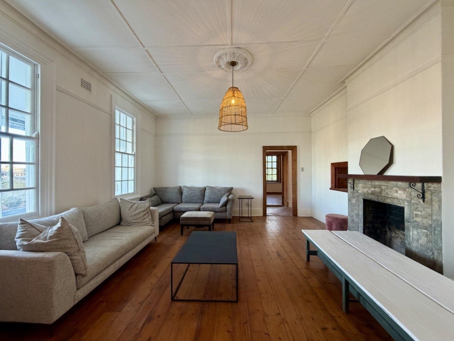 To Let 6 Bedroom Property for Rent in Muizenberg Western Cape